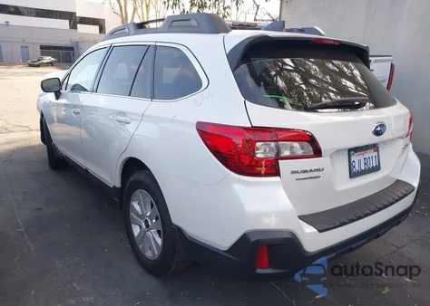 2019 Subaru Outback 2.5I Premium z USA, uszkodzony, nr VIN 4S4BSAHC6K3263534